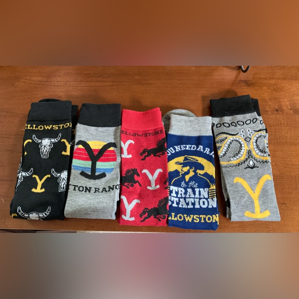 Yellowstone Socks 5 pair NWOT Men’s size 6-12